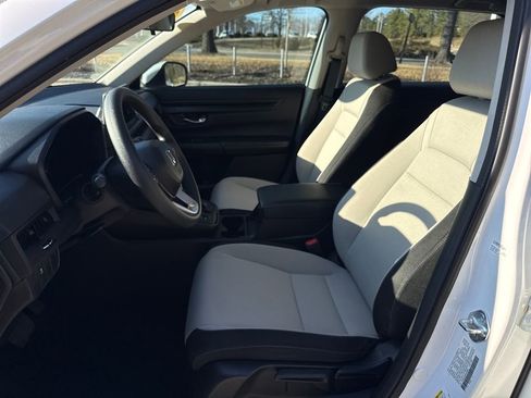 Used 2023 Honda CR-V LX image 13