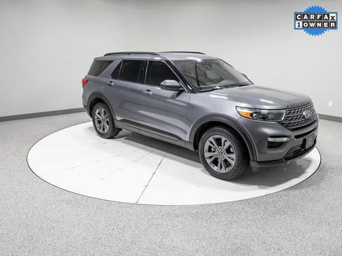 Used 2021 Ford Explorer XLT w/ Equipment Group 202A image 30