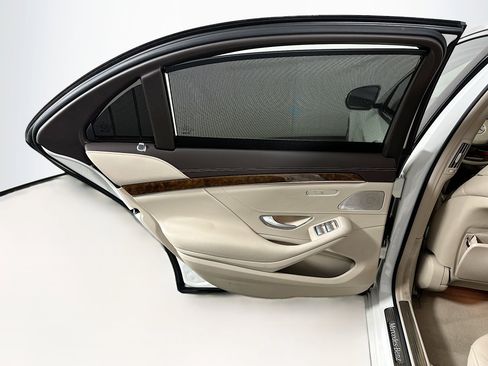Used 2015 Mercedes-Benz S 550 4MATIC Sedan image 26