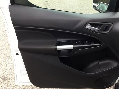 Used 2018 Ford Transit Connect XLT image 14