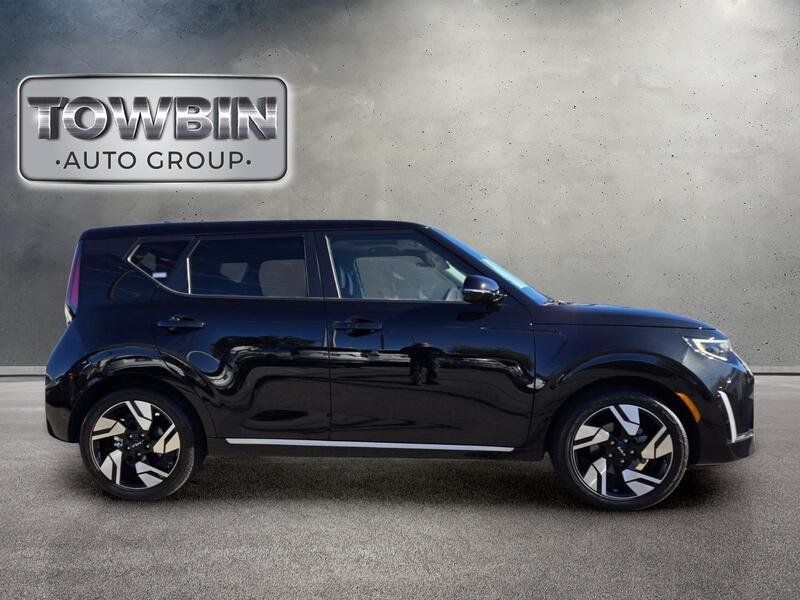 Certified 2025 Kia Soul GT-Line w/ GT-Line Technology Package FWD image 3