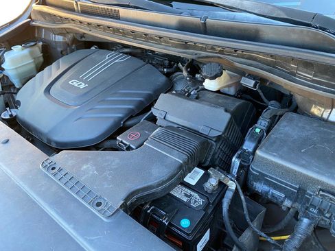 Used 2016 Kia Sedona SX image 19