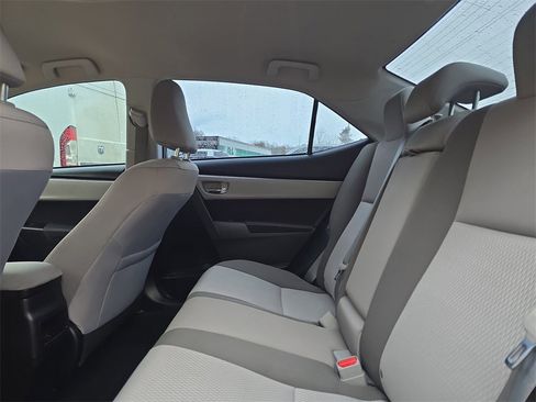 Used 2019 Toyota Corolla LE w/ Carpet Mat Package (TMS) image 24