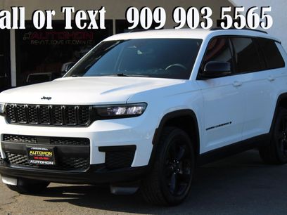 Used 2023 Jeep Grand Cherokee L Laredo