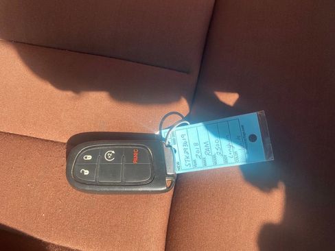 Used 2018 RAM 2500 Longhorn image 30