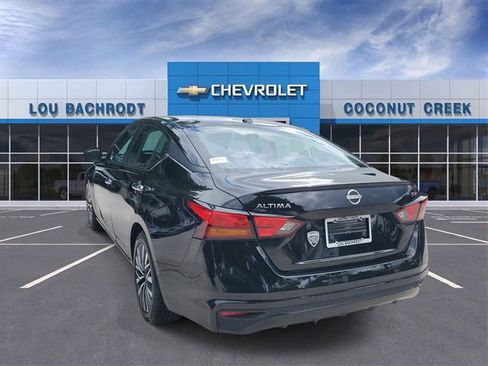 Used 2024 Nissan Altima 2.5 SV image 30