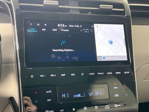 Used 2023 Hyundai Tucson Limited w/ Cargo Package image 15