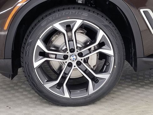 Used 2022 BMW X5 sDrive40i w/ Parking Assistance Package image 10