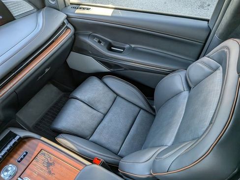 New 2025 Lincoln Navigator L Black Label image 15