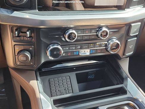 New 2026 Ford F250 King Ranch w/ Chrome Package AWD/4WD image 32