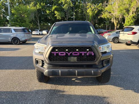 Used 2021 Toyota Tacoma SR w/ SR Convenience Package image 8