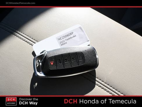 Used 2022 Nissan Pathfinder SL w/ SL Premium Package image 14