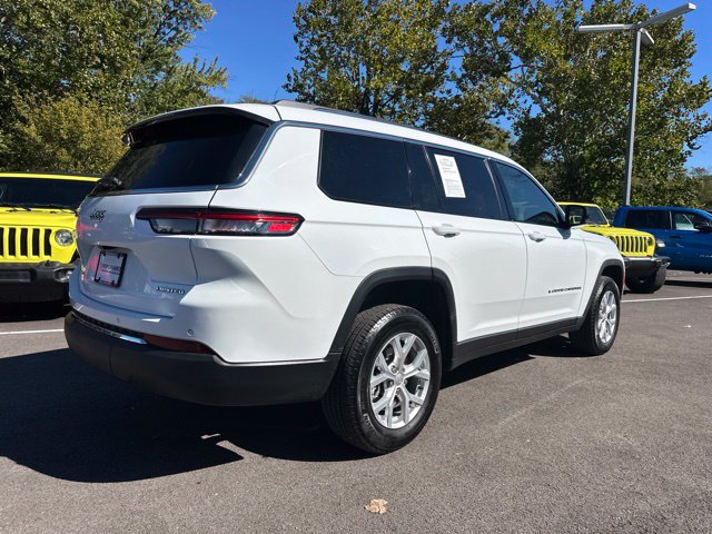 Used 2023 Jeep Grand Cherokee L Limited AWD/4WD image 16