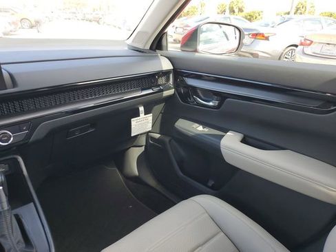 Used 2025 Honda CR-V EX-L image 11