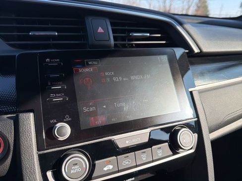 Used 2020 Honda Civic Sport image 28