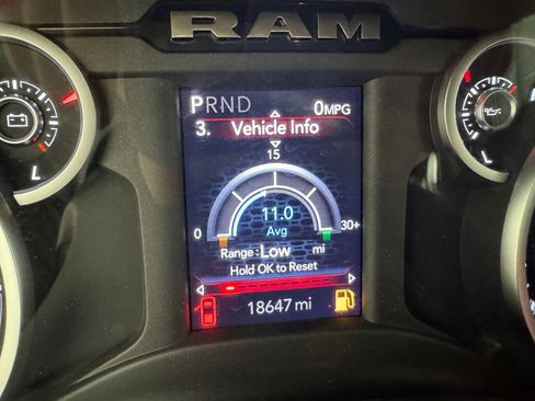 Used 2025 RAM 2500 Big Horn AWD/4WD image 4