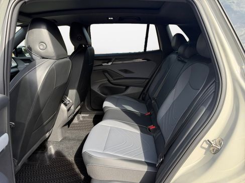 New 2026 Volkswagen Tiguan SE R-Line image 13