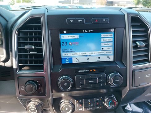 Used 2019 Ford F150 XLT w/ Equipment Group 302A Luxury AWD/4WD image 23