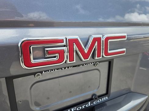 Used 2018 GMC Yukon SLT w/ Premium Edition image 15