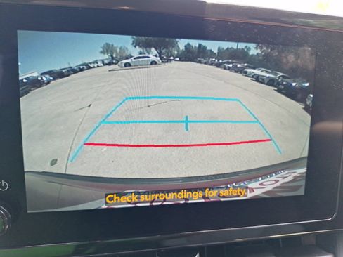 Used 2026 Toyota Corolla Cross LE FWD image 25