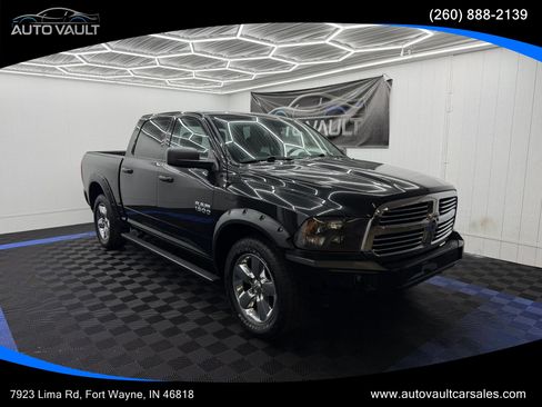 Used 2017 RAM 1500 Express AWD/4WD image 1