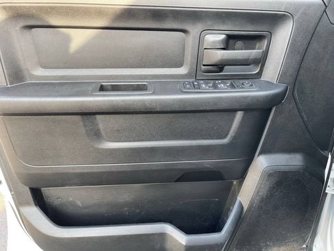 Used 2022 RAM 2500 Tradesman w/ Chrome Appearance Group AWD/4WD image 35