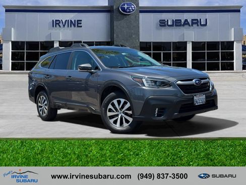 Certified 2022 Subaru Outback Premium AWD/4WD image 1