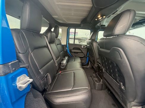 Used 2023 Jeep Wrangler Unlimited Rubicon 392 w/ Trailer Tow Package AWD/4WD image 21