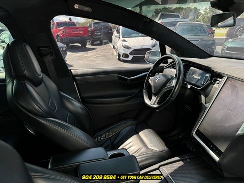 Used 2017 Tesla Model X 75D AWD/4WD image 36