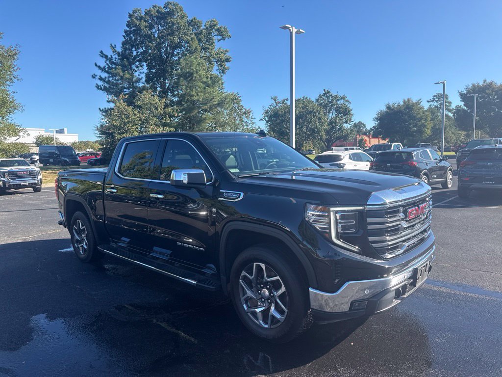 Used 2024 GMC Sierra 1500 SLT w/ SLT Premium Plus Package AWD/4WD image 3