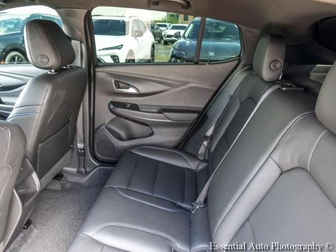 Used 2025 Buick Envista Sport Touring w/ Convenience I Package FWD image 13