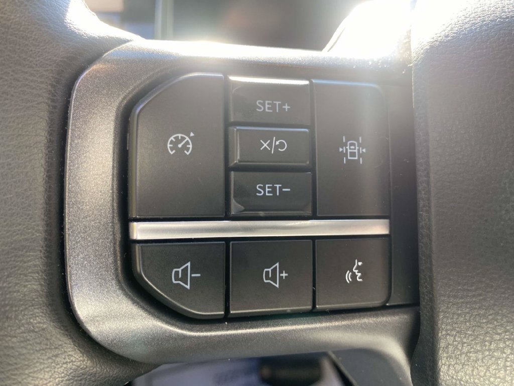 Used 2023 Ford F150 Lightning XLT AWD/4WD image 20