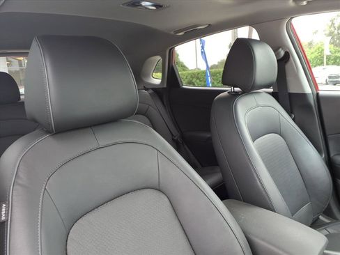 Used 2020 Hyundai Kona Limited image 21