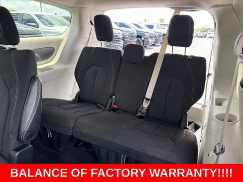Used 2023 Chrysler Voyager LX FWD image 15