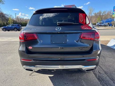 Used 2021 Mercedes-Benz GLC 300 4MATIC image 4