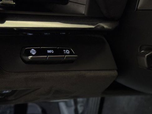 Used 2023 Chevrolet Corvette 3LT w/ Z51 Performance Package image 11