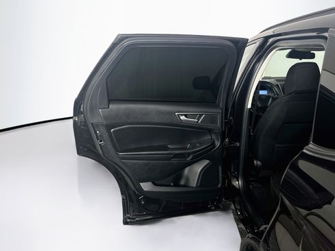 Used 2022 Ford Edge SE w/ Black Appearance Package AWD/4WD image 26