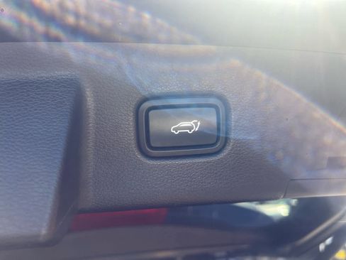 Used 2022 Kia Telluride EX w/ EX Premium Package image 11