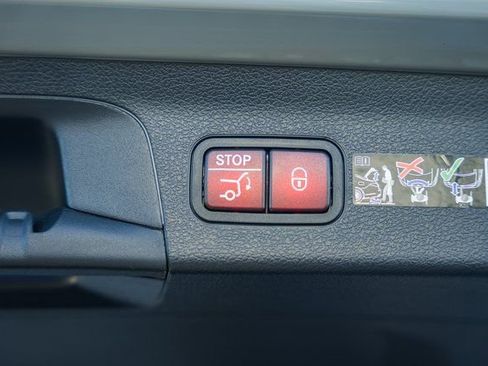 New 2026 Mercedes-Benz GLS 450 4MATIC image 12