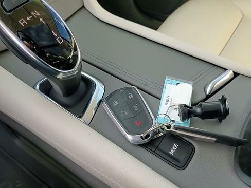 Used 2017 Cadillac XT5 Premium Luxury w/ LPO, Wheel Lock Package image 30