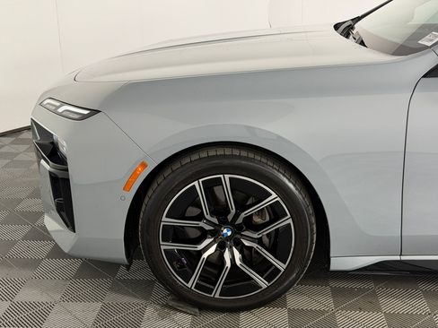 Certified 2024 BMW 740i xDrive AWD/4WD image 11