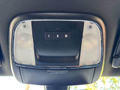 Used 2018 Dodge Charger SXT Plus image 31