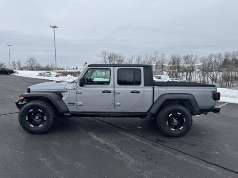 Used 2020 Jeep Gladiator Sport w/ Quick Order Package 24S image 6