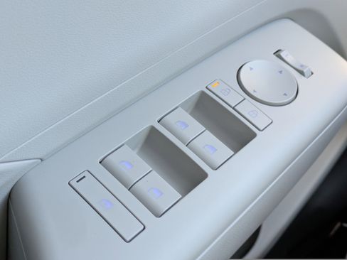 New 2026 Hyundai Kona SE image 21