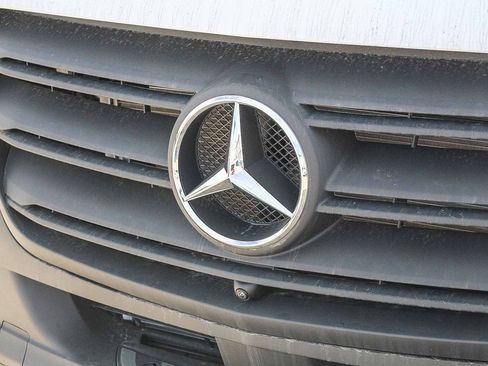 New 2025 Mercedes-Benz Sprinter 2500 image 5