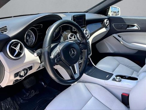 Used 2014 Mercedes-Benz CLA 250 image 14
