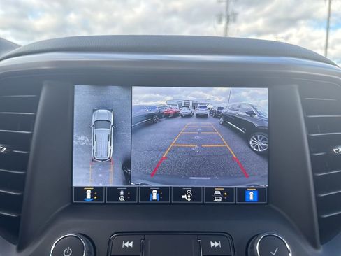 Used 2023 GMC Acadia AT4 w/ Technology Package image 23