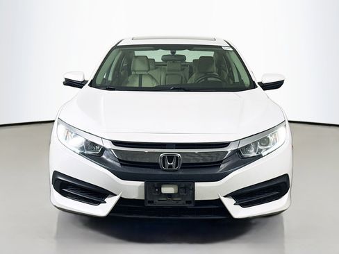 Used 2018 Honda Civic EX image 2
