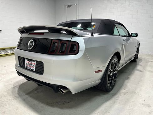Used 2014 Ford Mustang GT Premium w/ Equipment Group 402A RWD image 6