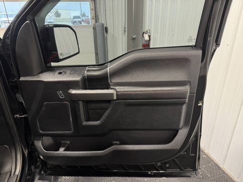 Used 2018 Ford F150 Lariat w/ Equipment Group 502A Luxury AWD/4WD image 15